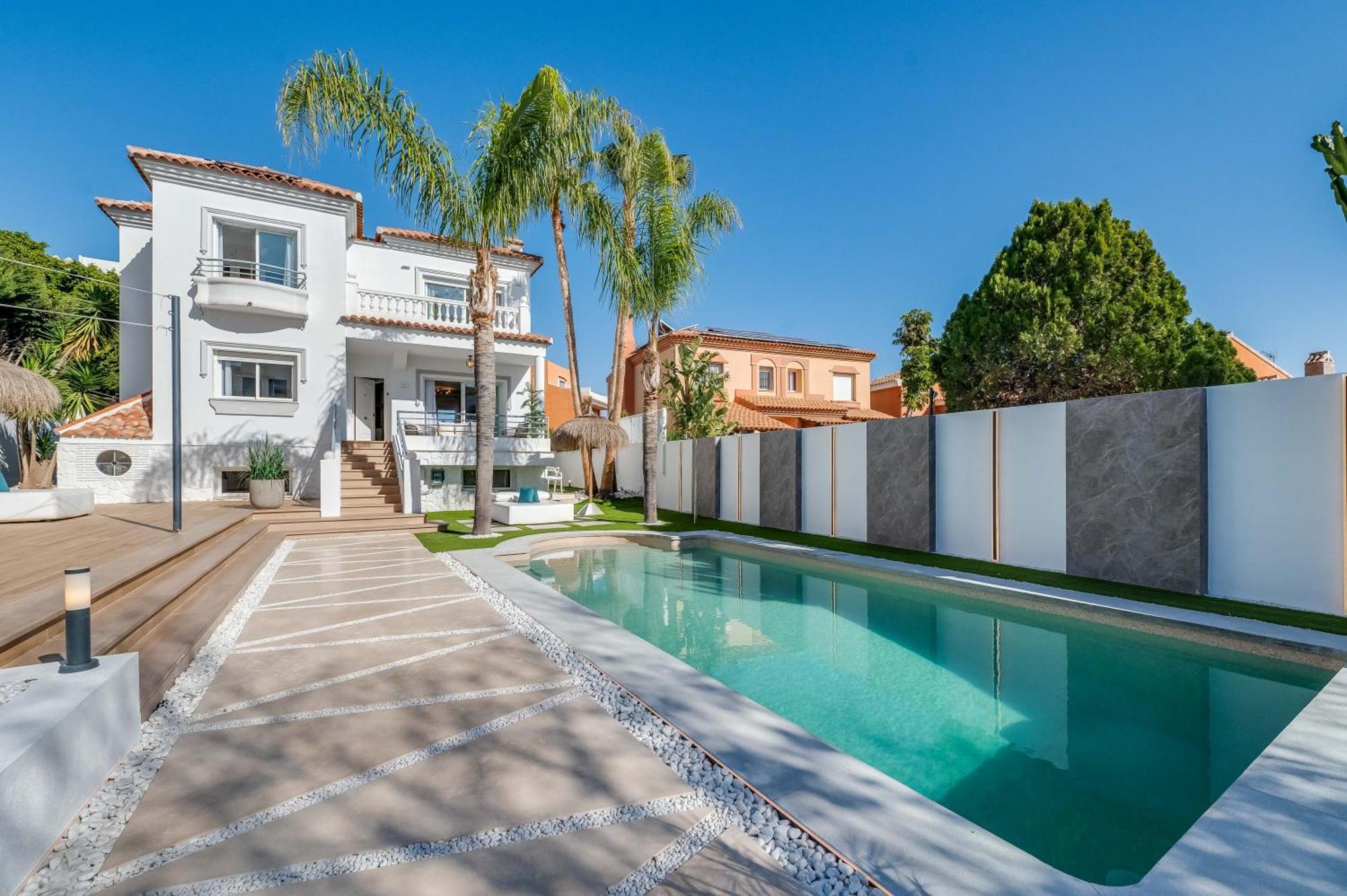 Vacation Marbella I Sunny Camelia Villa Heated Pool, Recently Renovated, Best Residential Neighborhood In Benalmadena, Short Walk To The Beach, Cinema Room Buitenkant foto