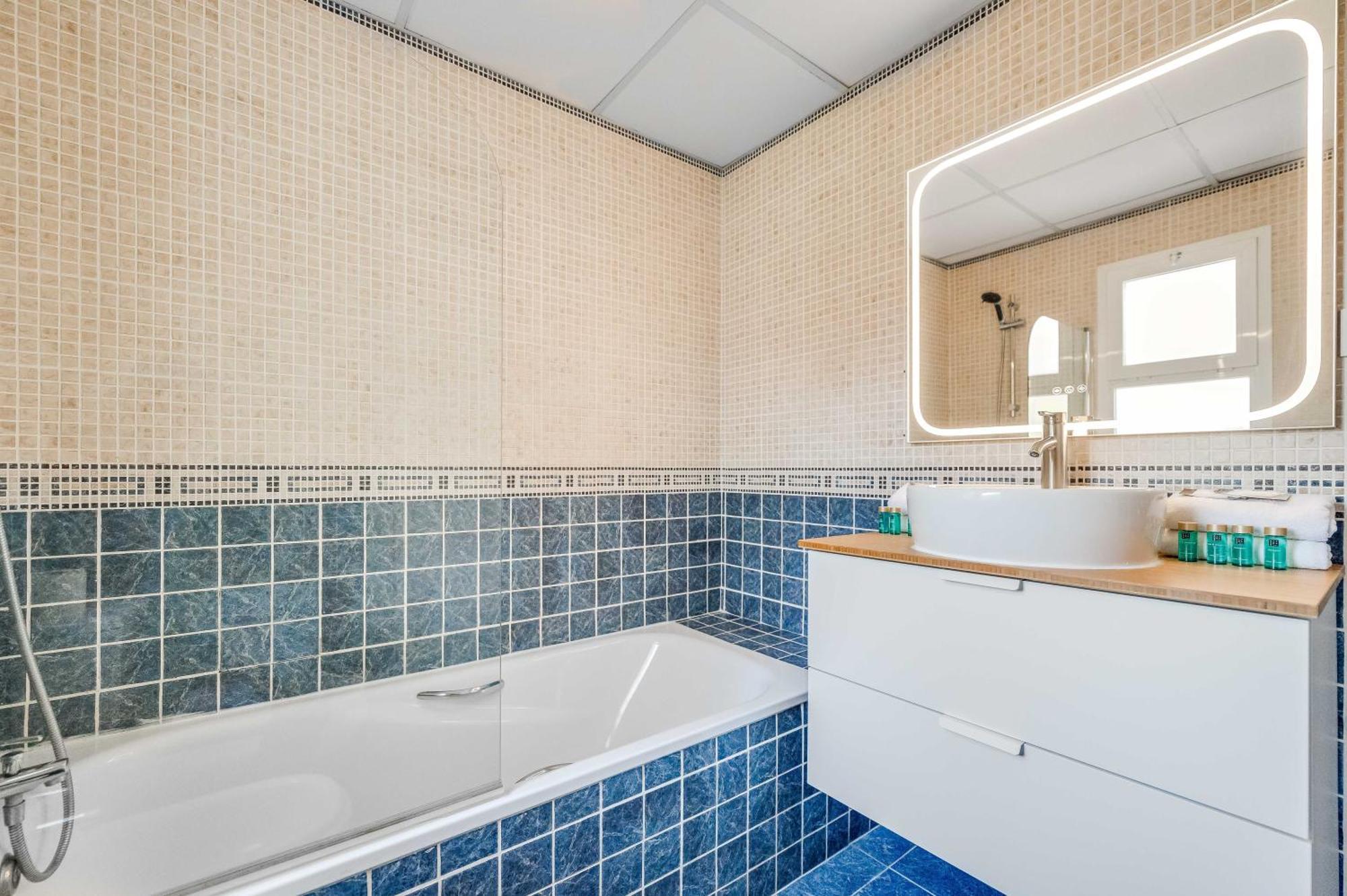 Vacation Marbella I Sunny Camelia Villa Heated Pool, Recently Renovated, Best Residential Neighborhood In Benalmadena, Short Walk To The Beach, Cinema Room Buitenkant foto